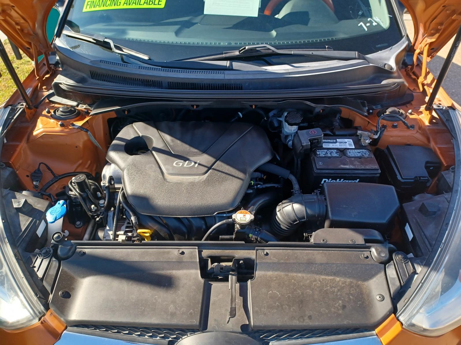 2013 ORANGE /BLACK Hyundai Veloster (KMHTC6AD0DU) with an 1.6L DOHC GDI 16-valve I4 engine w/dual CVVT engine, 6-speed EcoShift dual clutch automatic transmission transmission, located at 2001 E. Lancaster, Ft. Worth, 76103, (817) 336-7000, 32.746181, -97.301018 - Photo #21